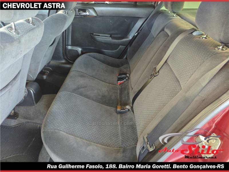 CHEVROLET - ASTRA - 2009/2010 - Vermelha - R$ 39.900,00