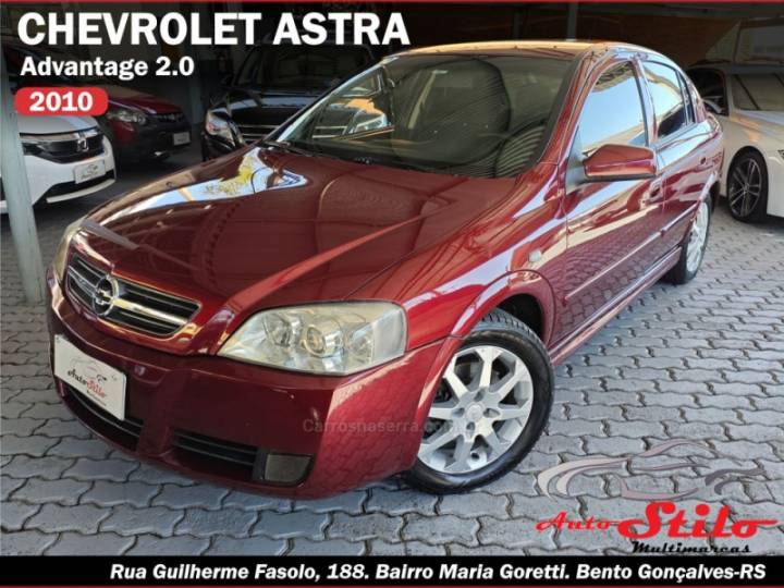 CHEVROLET - ASTRA - 2009/2010 - Vermelha - R$ 39.900,00