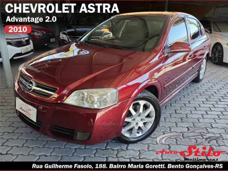 CHEVROLET - ASTRA - 2009/2010 - Vermelha - R$ 39.900,00