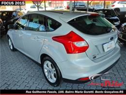 FORD - FOCUS - 2014/2015 - Prata - R$ 59.900,00